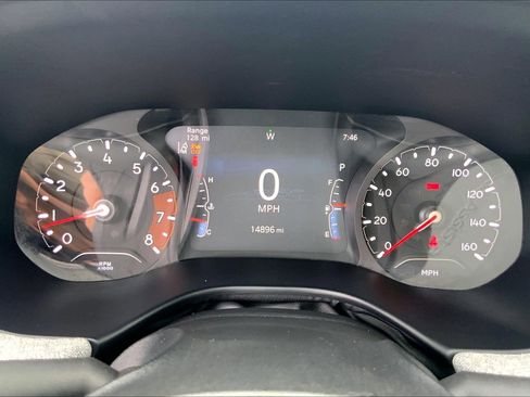 Certified 2023 Jeep Compass Latitude w/ Sun and Sound Group AWD/4WD image 25