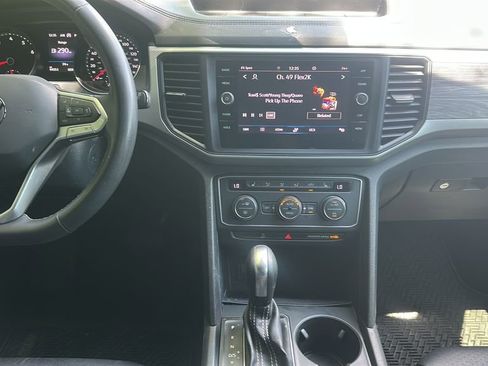Used 2021 Volkswagen Atlas Cross Sport SE AWD/4WD image 18