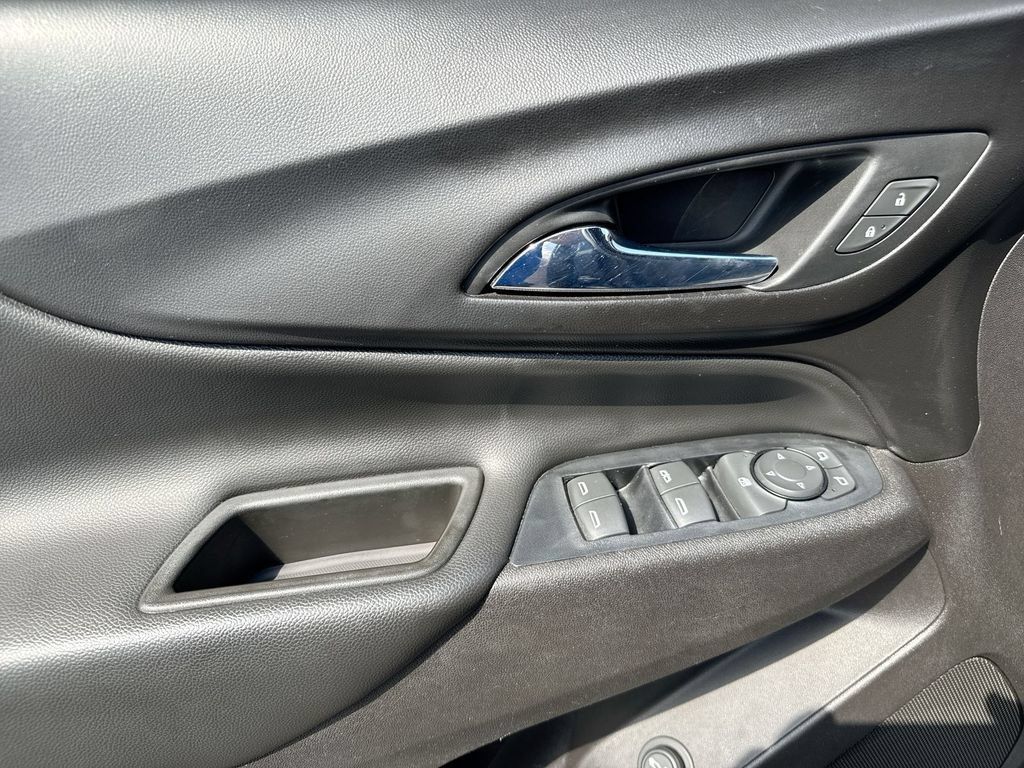 Used 2019 Chevrolet Equinox LT FWD image 20