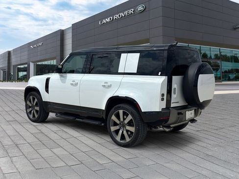 New 2026 Land Rover Defender 110 V8 AWD/4WD image 3