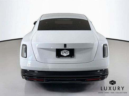 Used 2025 Rolls-Royce Spectre AWD/4WD image 7
