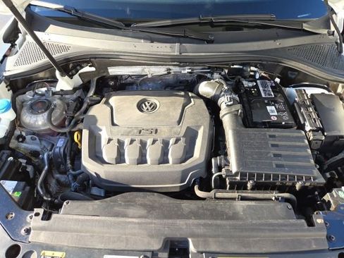 Used 2023 Volkswagen Tiguan SE image 27