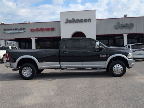 Used 2017 RAM 3500 Laramie image 6