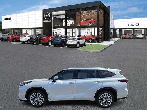 Used 2026 Toyota Highlander Platinum AWD/4WD image 6