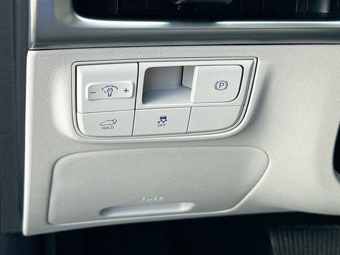 Certified 2026 Hyundai Tucson Limited FWD image 10