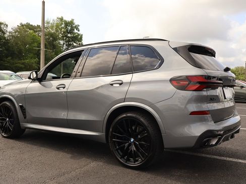 Used 2025 BMW X5 xDrive40i w/ Executive Package AWD/4WD image 3