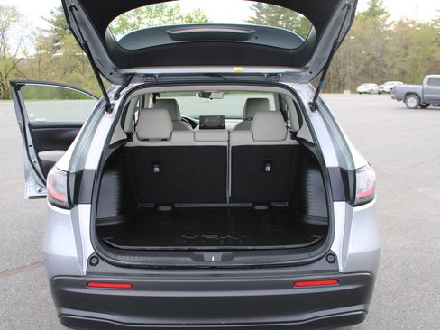 Used 2024 Honda HR-V LX image 11