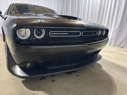 Used 2020 Dodge Challenger R/T RWD image 18