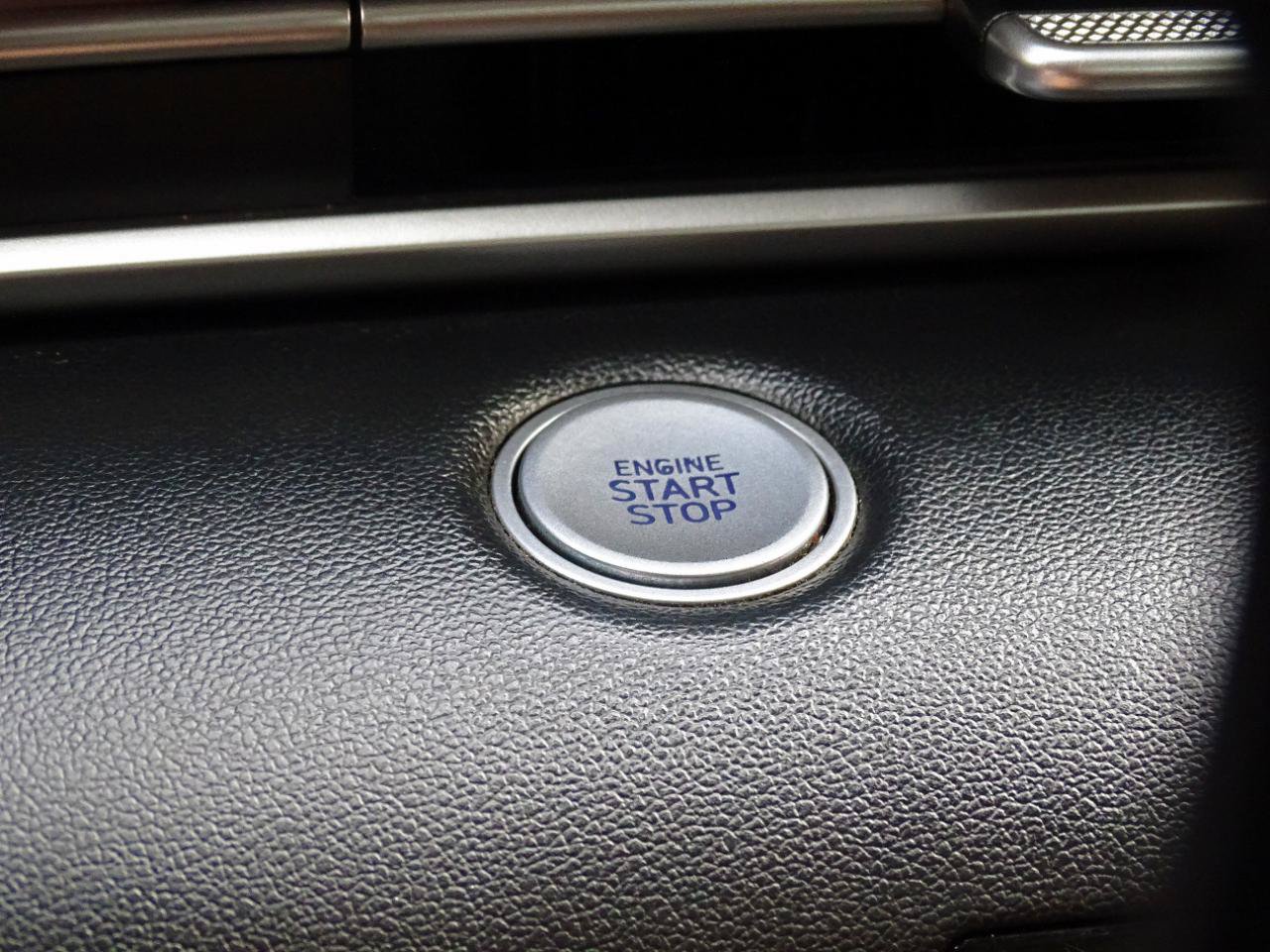Used 2021 Hyundai Elantra SEL w/ Convenience Package FWD image 21
