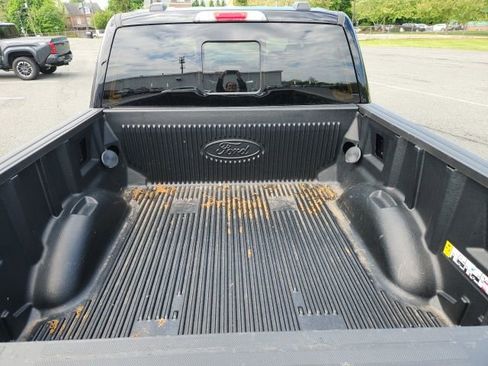 Used 2025 Ford F150 Lariat w/ Equipment Group 501A Mid AWD/4WD image 8