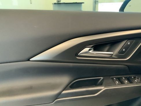 New 2026 Chevrolet Equinox EV LT w/ Comfort Package image 39