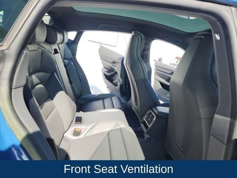 Used 2022 Porsche Taycan image 23