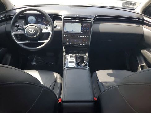 Used 2023 Hyundai Tucson Limited image 12