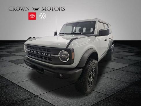 Used 2022 Ford Bronco 4-Door image 3