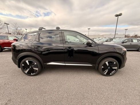 New 2026 Nissan Kicks SR w/ Cold Weather Package image 4