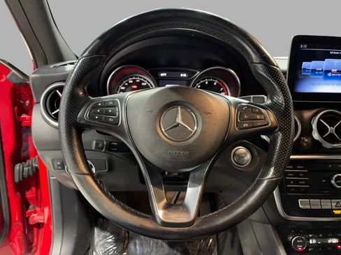 Used 2019 Mercedes-Benz GLA 250 w/ Convenience Package image 34