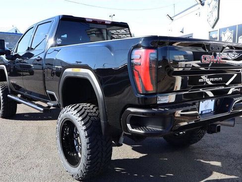 Used 2024 GMC Sierra 3500 AT4 w/ Technology Package image 3