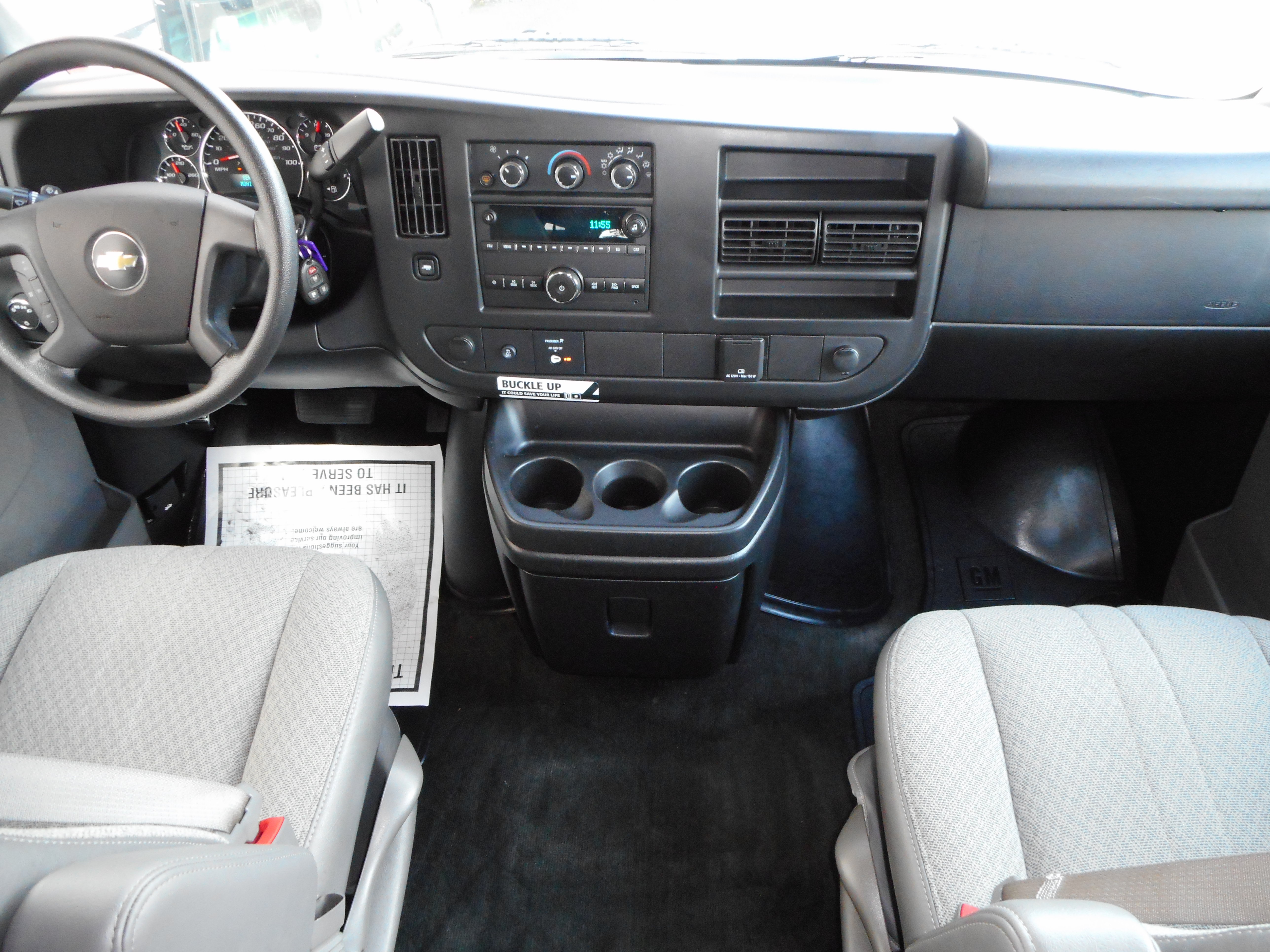 Used 2017 Chevrolet Express 3500 LT w/ LT Preferred Equipment Group RWD image 23