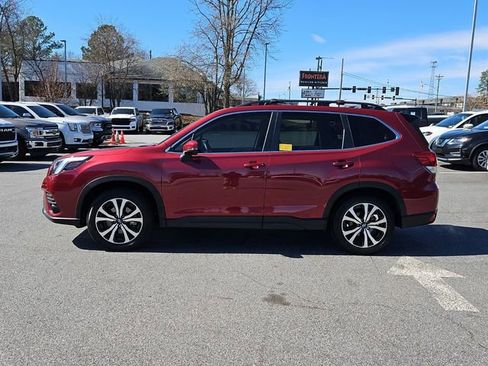 Used 2024 Subaru Forester Limited image 4