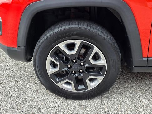 Used 2018 Jeep Compass Trailhawk w/ Navigation Group image 9