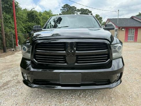 Used 2017 RAM 1500 Sport RWD image 2