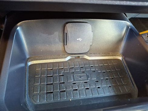 Used 2024 Ford Bronco Badlands image 26