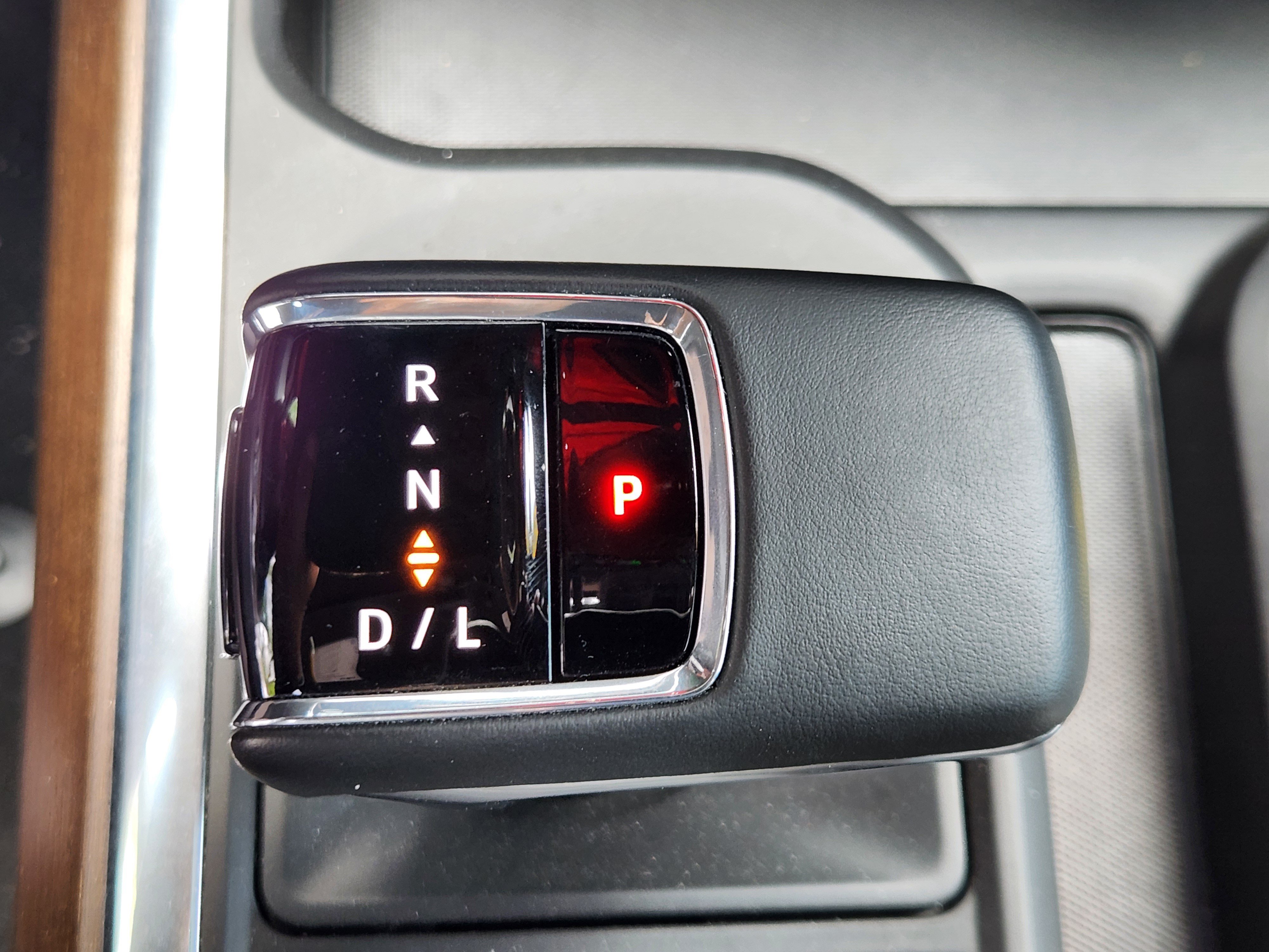 Used 2024 Chevrolet Silverado 1500 High Country w/ Technology Package AWD/4WD image 11