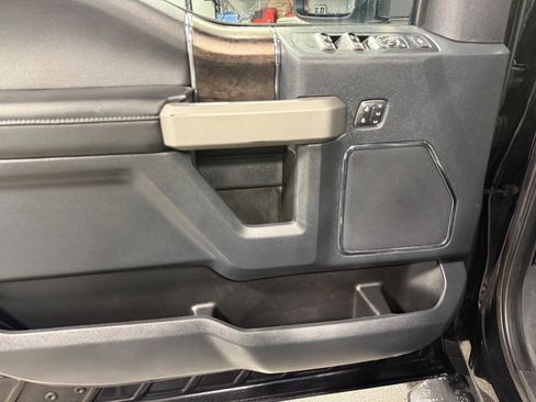 Used 2022 Ford F350 Lariat AWD/4WD image 22