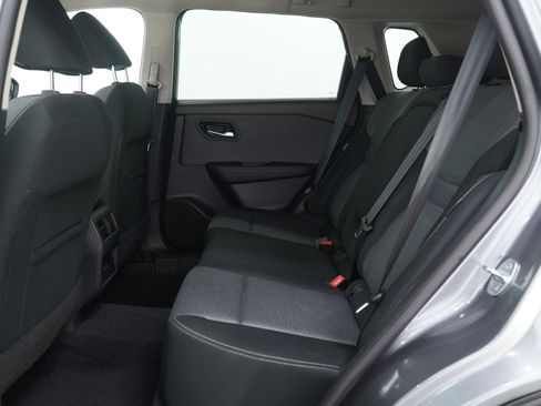 Used 2022 Nissan Rogue SV image 14