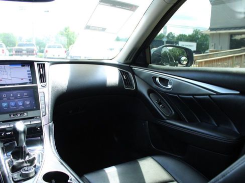Used 2015 INFINITI Q50 Premium w/ Navigation Package RWD image 16