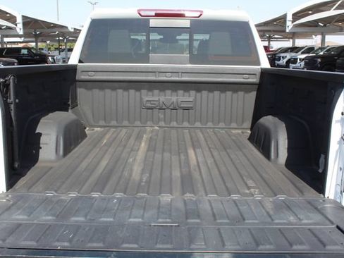 Used 2023 GMC Sierra 1500 SLT AWD/4WD image 6