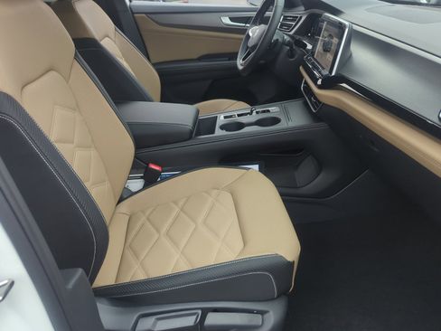 New 2026 Volkswagen Atlas Cross Sport SE image 18