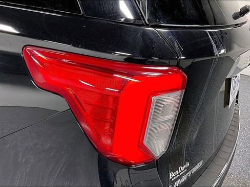 Used 2023 Ford Explorer Limited image 23