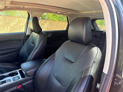 Used 2022 Ford Edge Titanium w/ Equipment Group 301A AWD/4WD image 14