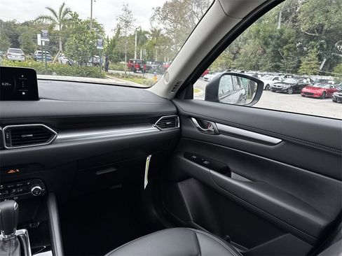 New 2025 MAZDA CX-5 AWD 2.5 S w/ Preferred Package image 16