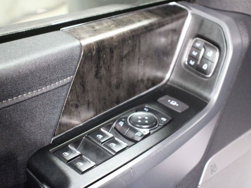 Used 2023 Ford F250 Lariat w/ Lariat Ultimate Package AWD/4WD image 24