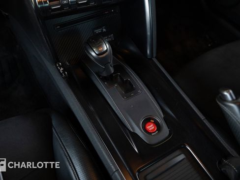 Used 2015 Nissan GT-R Premium image 25