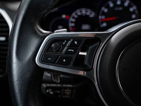 Certified 2020 Porsche Cayenne AWD/4WD image 28