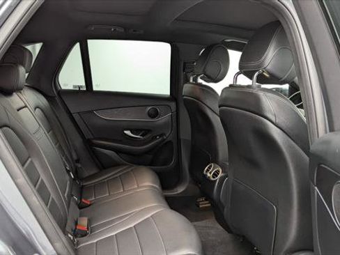 Used 2022 Mercedes-Benz GLC 300 4MATIC image 21