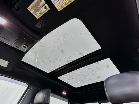 Used 2017 Ford F150 Limited w/ Trailer Tow Package image 11