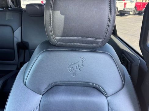 Used 2023 Ford Bronco Black Diamond w/ Sasquatch Package AWD/4WD image 32