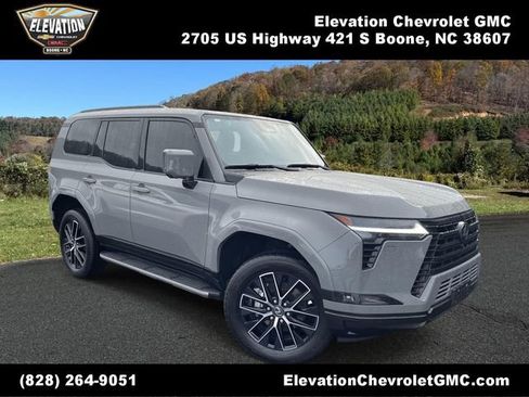 Used 2024 Lexus GX 550 image 1