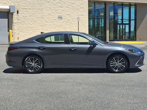 Certified 2025 Lexus ES 350 w/ Premium Package FWD image 7