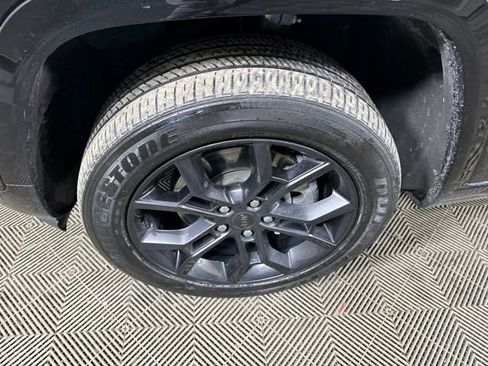 Used 2023 Jeep Grand Cherokee 30th Anniversary image 10