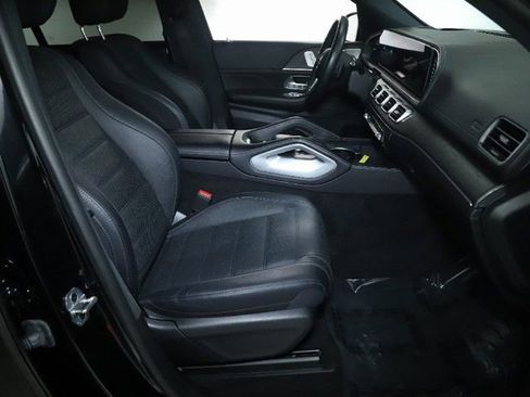 Used 2022 Mercedes-Benz GLS 450 4MATIC image 40
