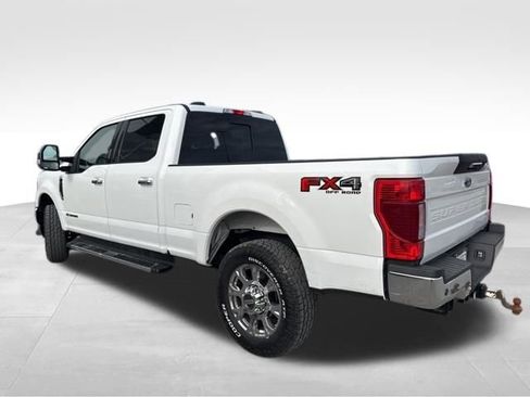 Used 2020 Ford F350 Lariat w/ Chrome Package image 7