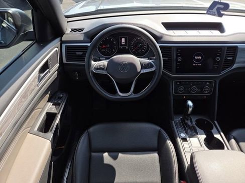Used 2021 Volkswagen Atlas Cross Sport SE FWD image 30