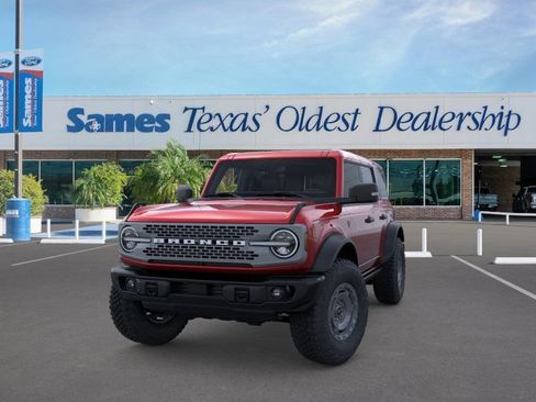 New 2025 Ford Bronco Badlands image 2