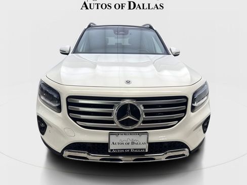 Used 2025 Mercedes-Benz GLB 250 4MATIC image 3