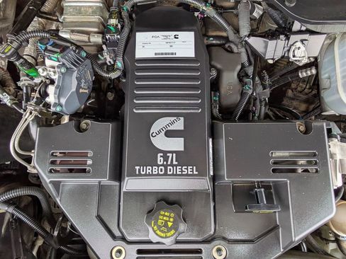 Used 2023 RAM 2500 Tradesman image 32